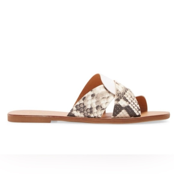 NEW| Women’s Snakeskin Two Toned Linked Sandals - Picture 2 of 6